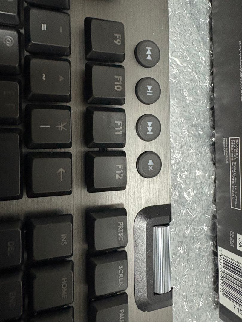 logicool G913 TKL ワイヤレスキーボード (美品)