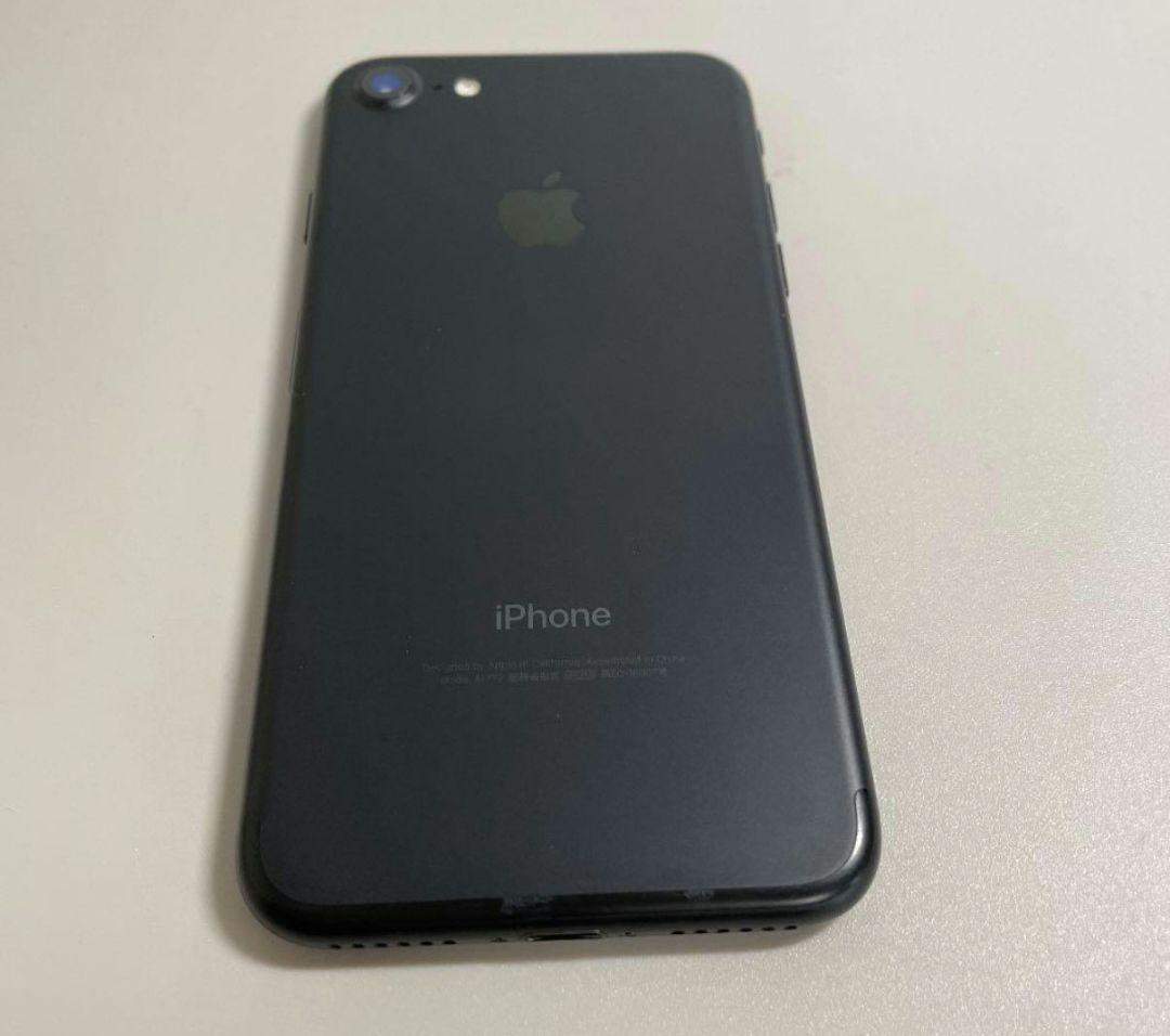 iPhone 7 Black 32 GB SIMフリー　15855T
