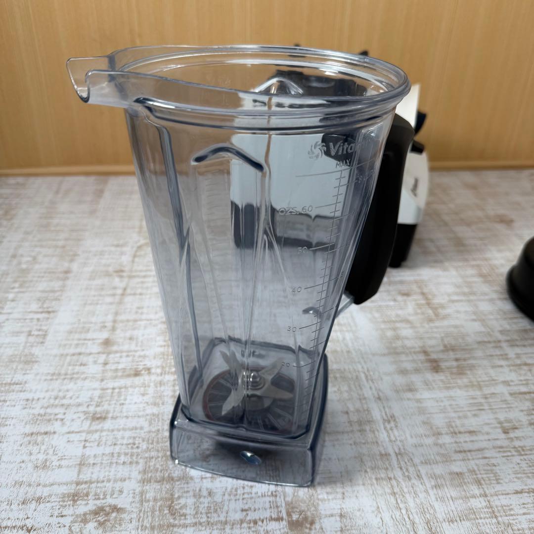 動作保証 Vitamix バイタミックス ブレンダー VM0111