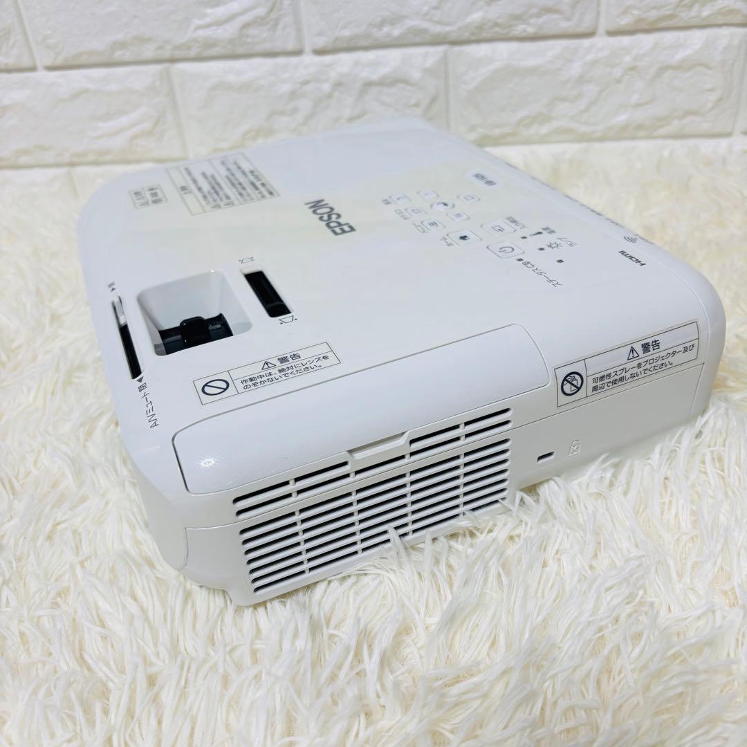 EPSON プロジェクター EB-S05