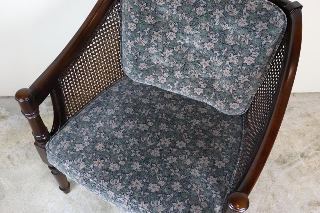 karimoku カリモク家具　コロニアル　一人用ソファ　肘掛椅子　WC55