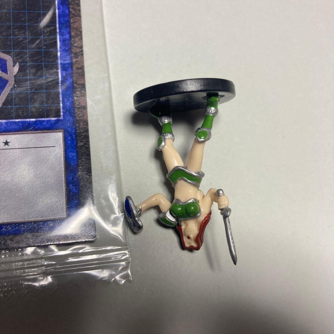 遊戯王　女剣士カナン　ダンジョンダイスモンスターズ　DDM フィギュア　カード