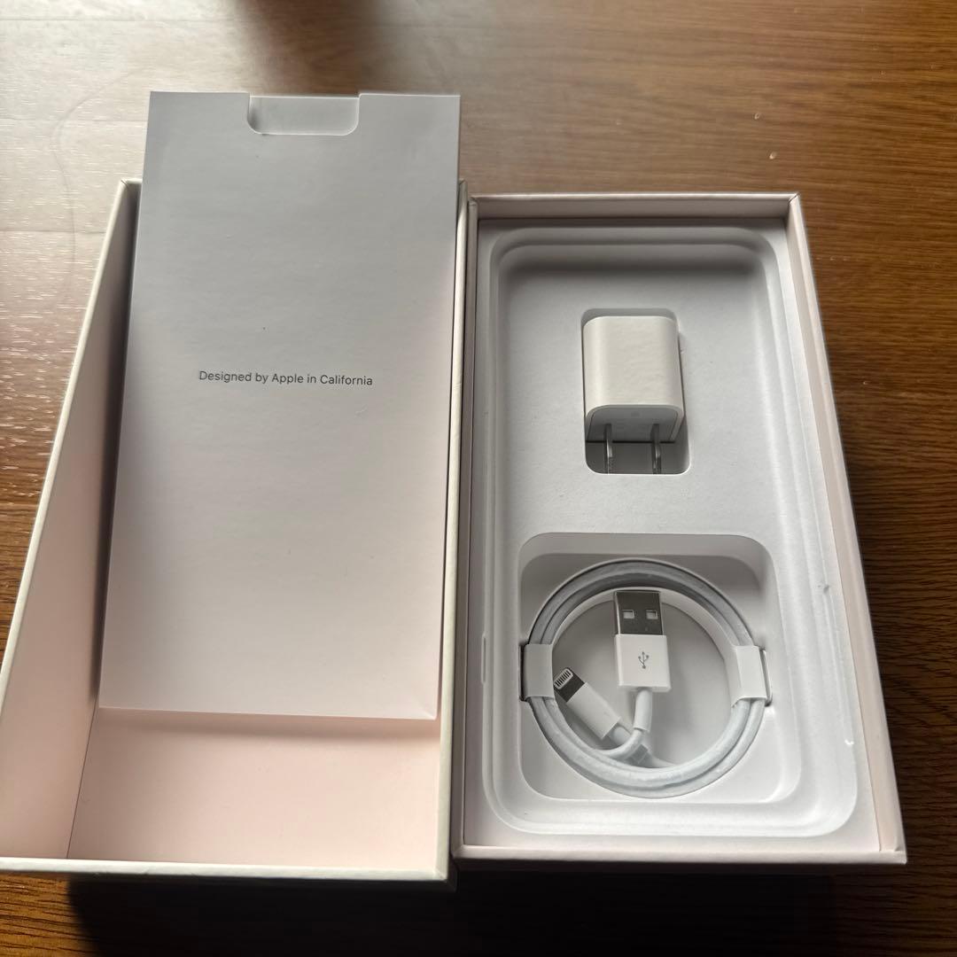 Apple iPhone 8 Plus ローズゴールド 店頭展示品付属品全てあり