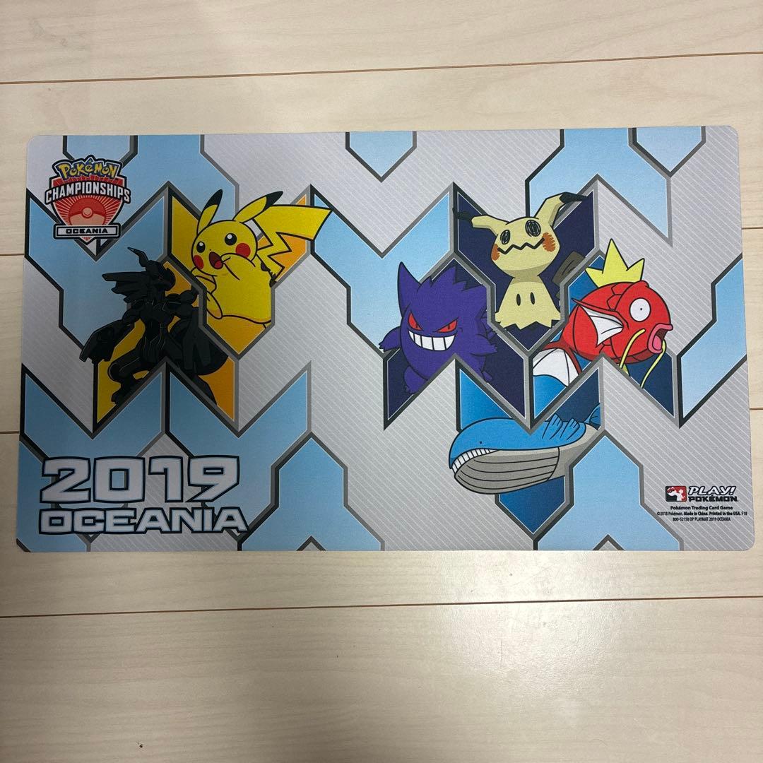 【海外正規品】ポケモン OCIC 2019 プレイマット