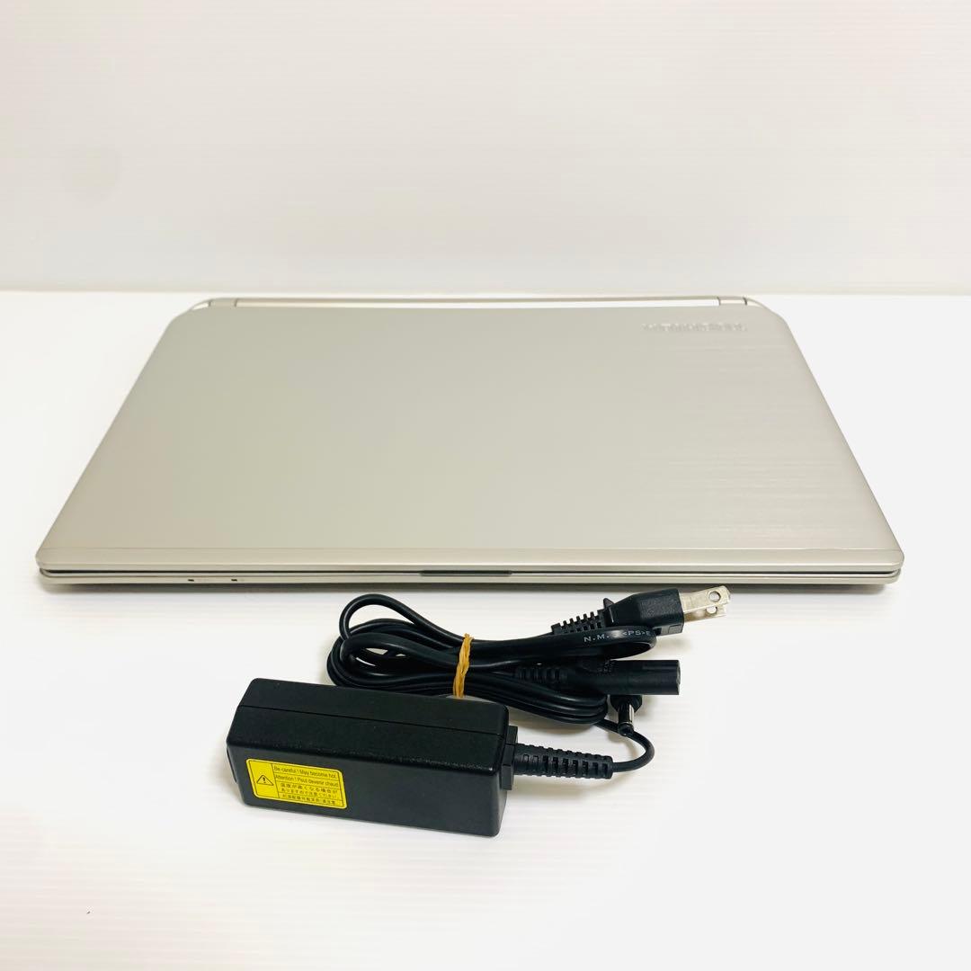 【届いたらすぐ使える】設定済　14型軽量ノートパソコン　Win11/高速SSD