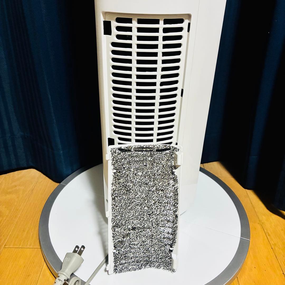 コイズミ 電気ファンヒーター ホット&クール　KHF-1237 2024年製