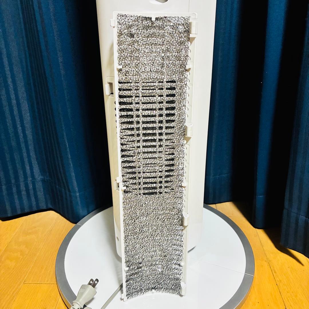 コイズミ 電気ファンヒーター ホット&クール　KHF-1237 2024年製