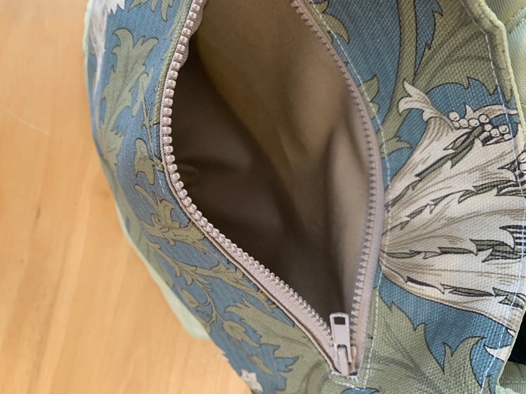 ルルハンドメイドリュック＆トート＊モリス柄布＊撥水加工キルティングベージュ