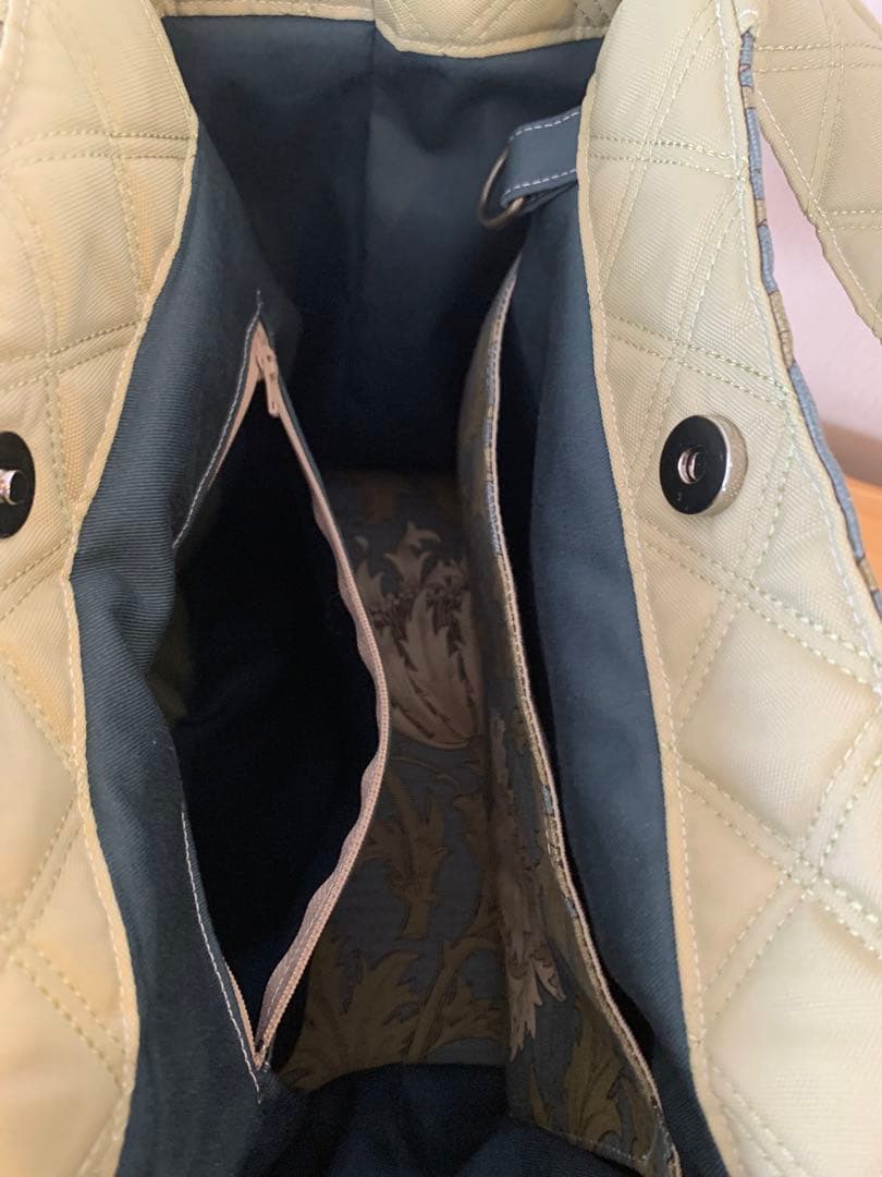 ルルハンドメイドリュック＆トート＊モリス柄布＊撥水加工キルティングベージュ