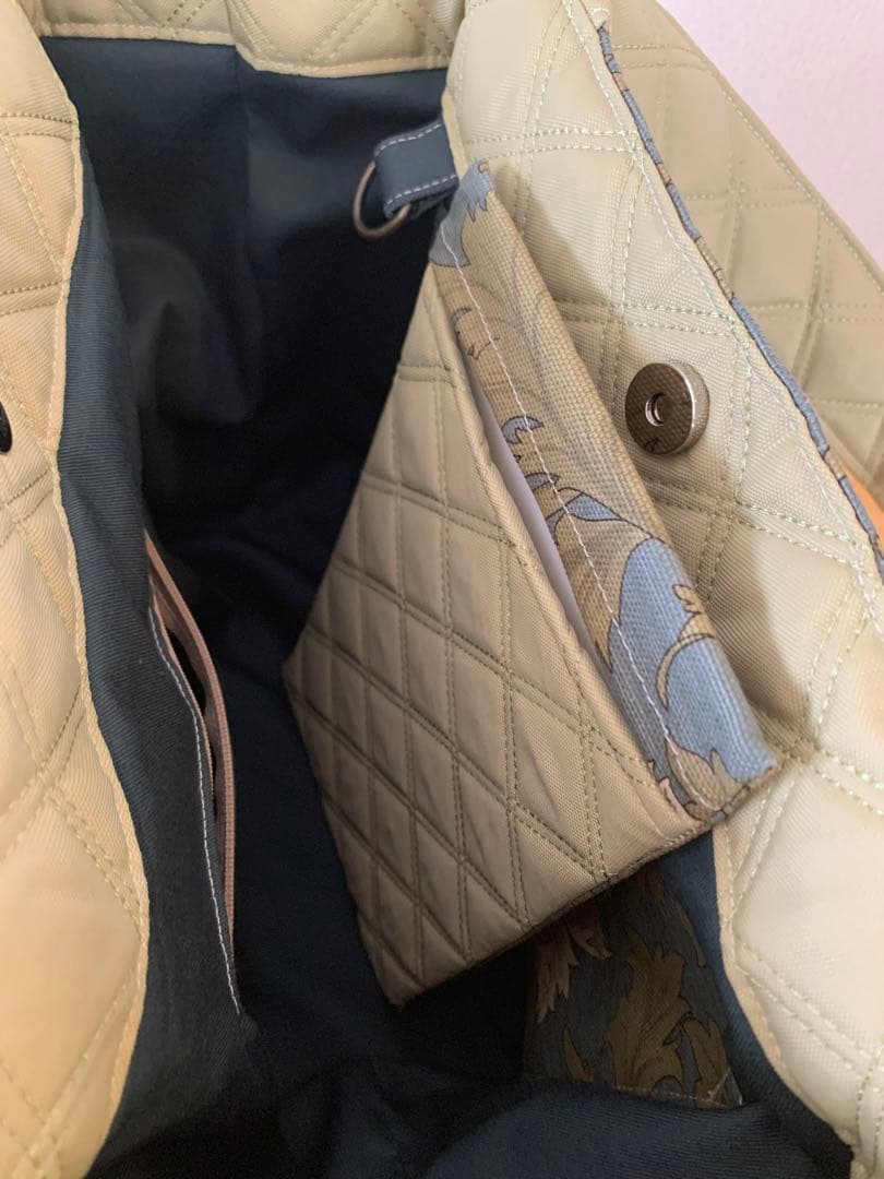 ルルハンドメイドリュック＆トート＊モリス柄布＊撥水加工キルティングベージュ