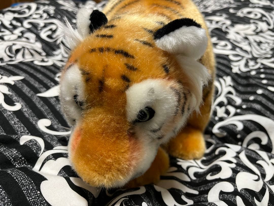 トラのぬいぐるみ 中型