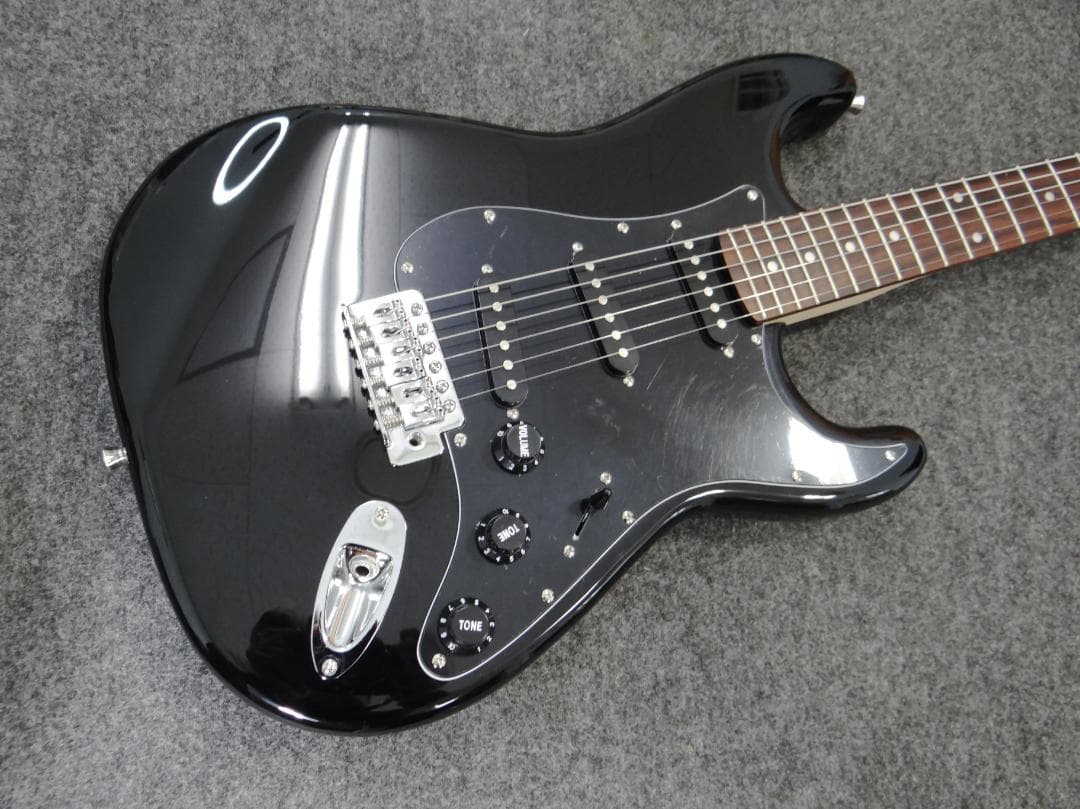 Legend Stratocaster 新品同様