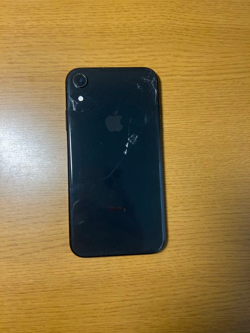 Apple iPhone XR(テンアール) 本体SIMフリー　128GB