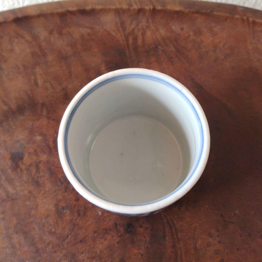 古伊万里染付氷裂小花文覗き猪口