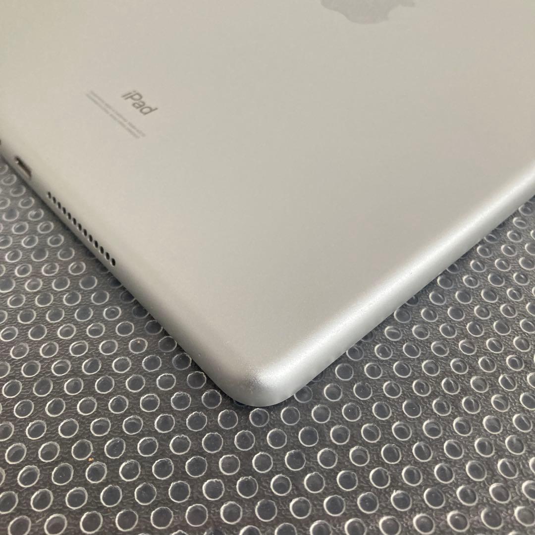 546【早い者勝ち】電池最良好☆iPad8 第8世代 32GB SIMフリー☆