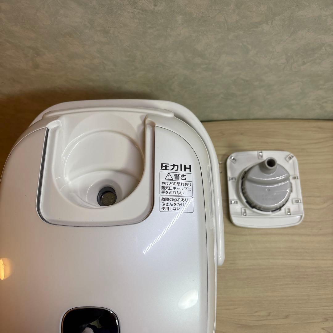さ 象印NP-RN05 炊飯器 3合炊き 2023年製