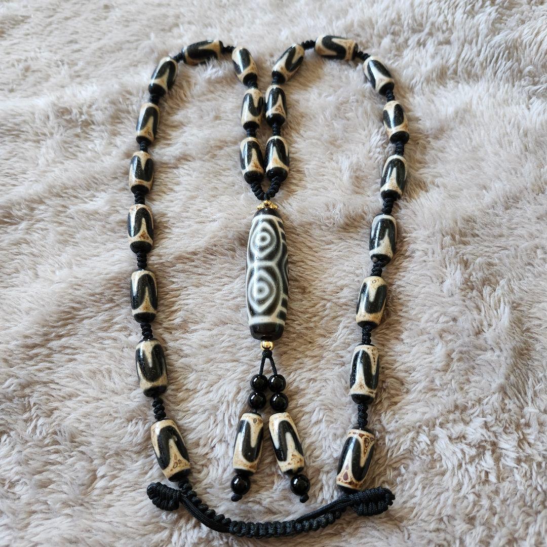 龍眼天珠(馬蹄痕入) 虎牙天珠 最強の魔除け チベット直送 チベット人手編