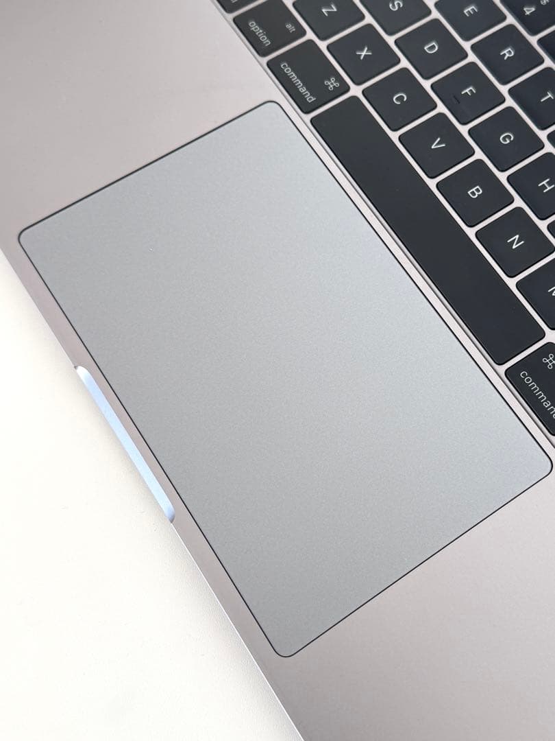 MacBook Pro 13インチ 2016 i7 16GB A1706