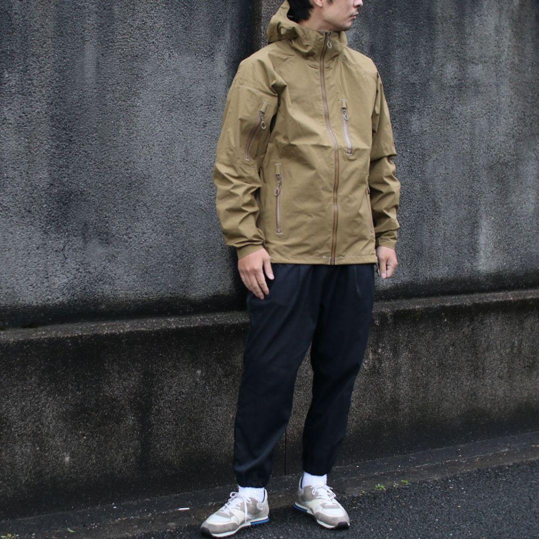ビヨンドクロージングGORE-TEX M ベージュ