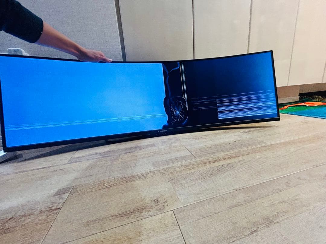 Innocnモニター、49インチジャンク