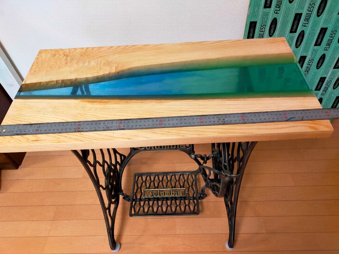 レジンリバーテーブル天板　レジンテーブル　ミシン脚テーブル　ディスプレイ