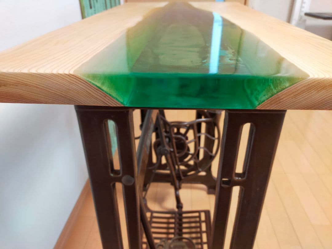 レジンリバーテーブル天板　レジンテーブル　ミシン脚テーブル　ディスプレイ