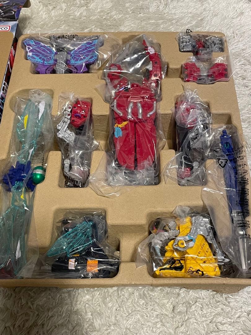 新品未使用　王様戦隊キングオージャー　レジェンドキングオージャー