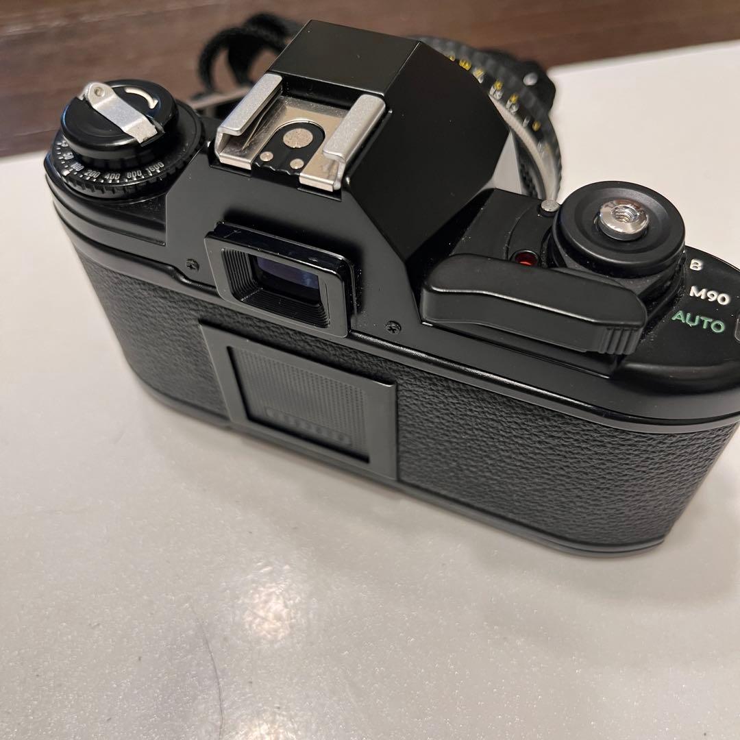 美品　Nikon EM フイルムカメラ　50mm 1:1.8