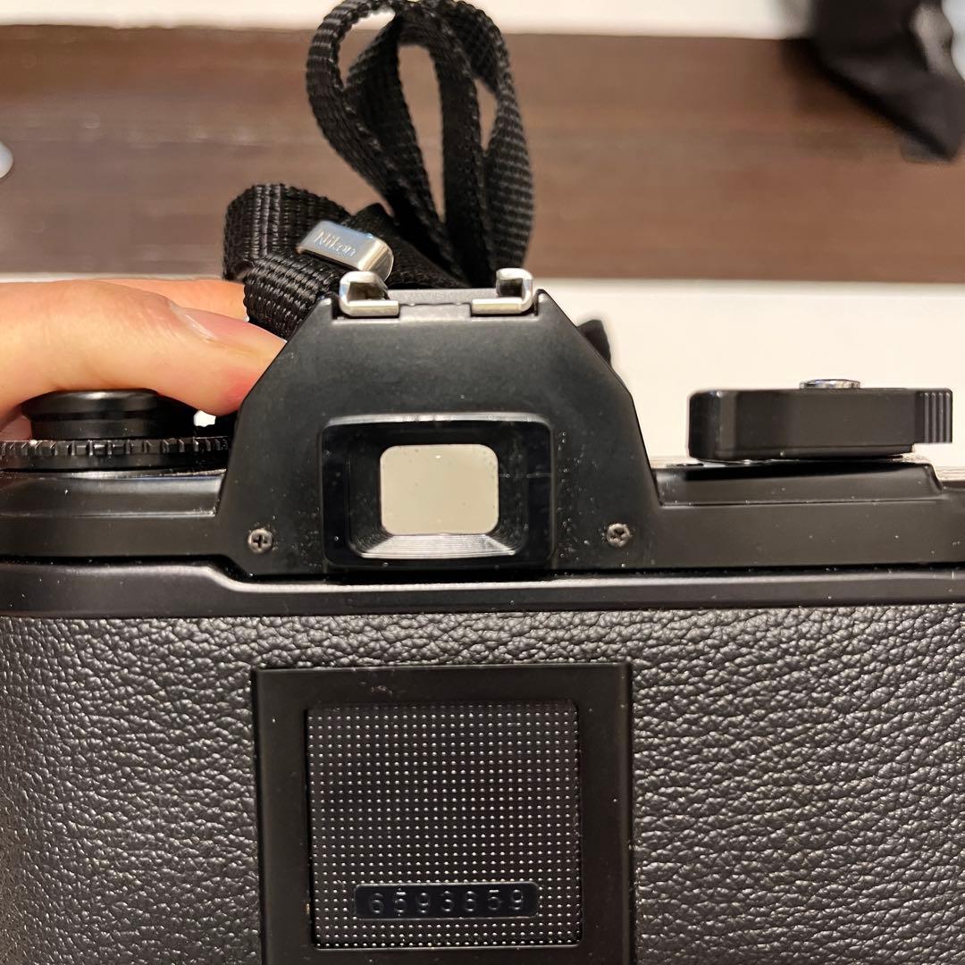 美品　Nikon EM フイルムカメラ　50mm 1:1.8