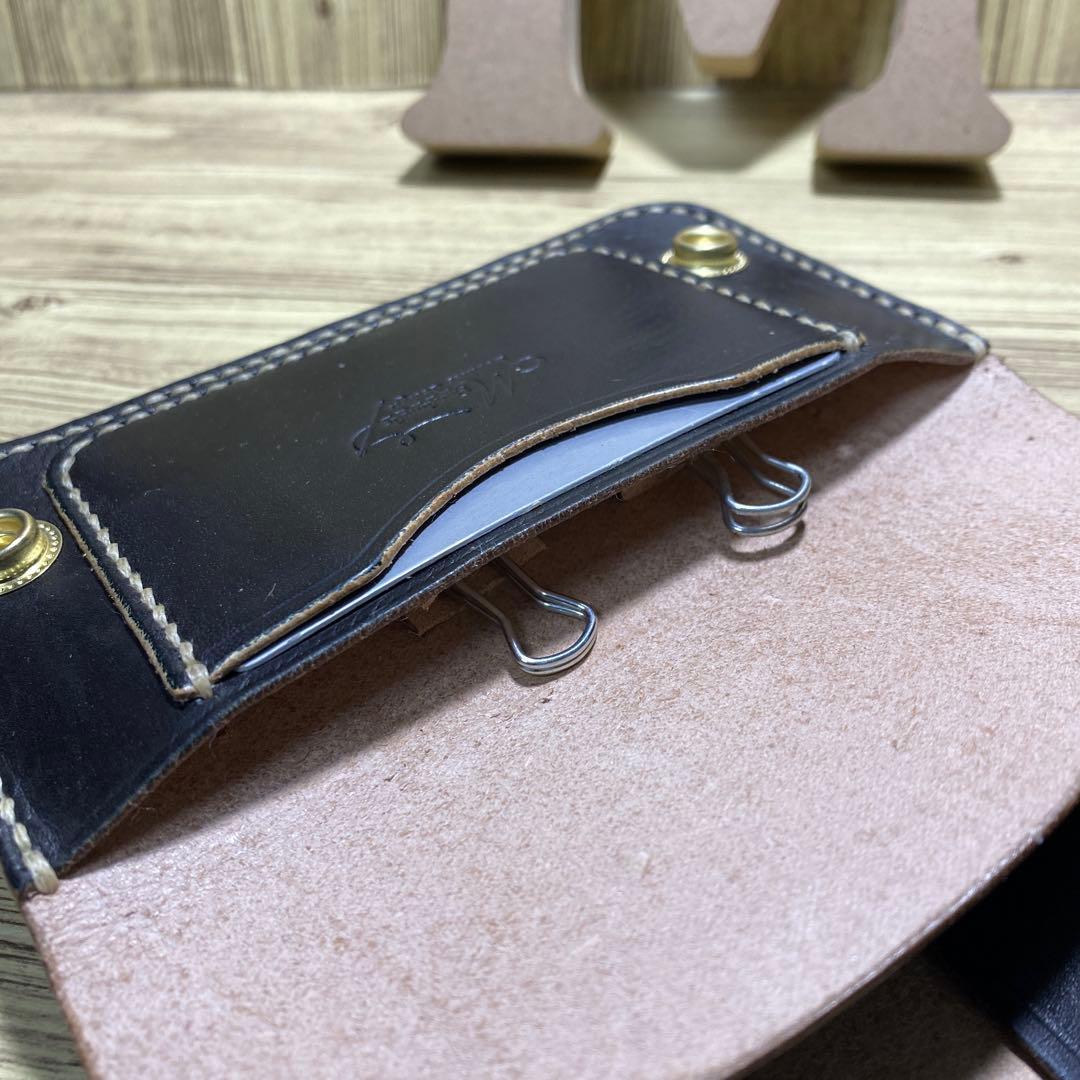はさし【hasasi】　ミドルトラッカーウォレット　丘染め（茶芯）