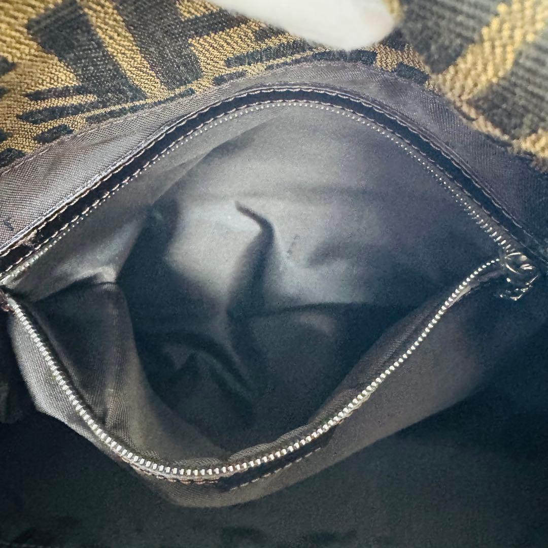 ✨FENDI✨フェンディ✨ズッカ柄✨ブラウン✨ハンドバッグ✨袋付き✨