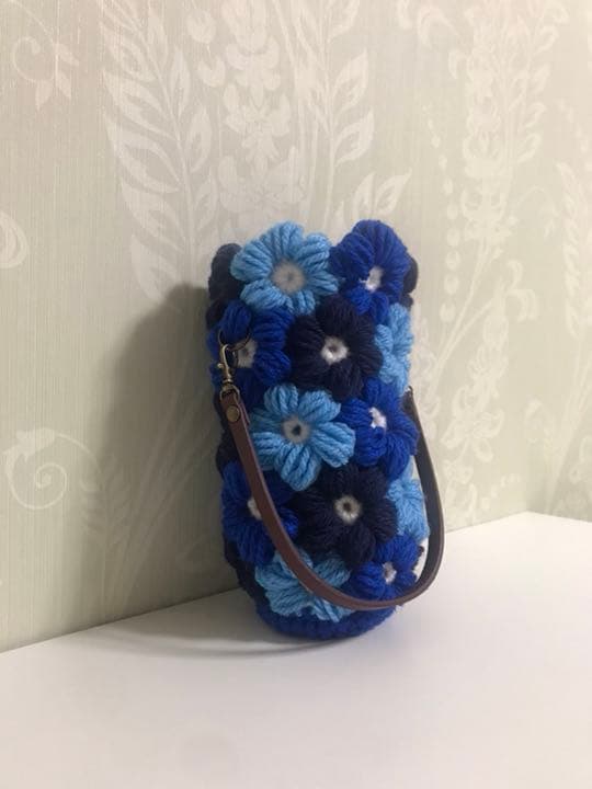 18 モリーの花のペットボトルカバー