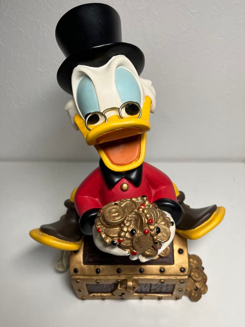 ディズニー スクルージ 置物 宝箱