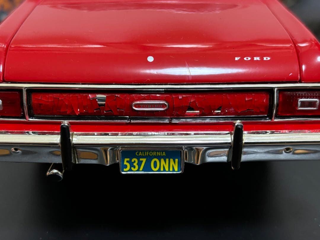 1/18 FORD GRAN TORINO 刑事スタスキー&ハッチ