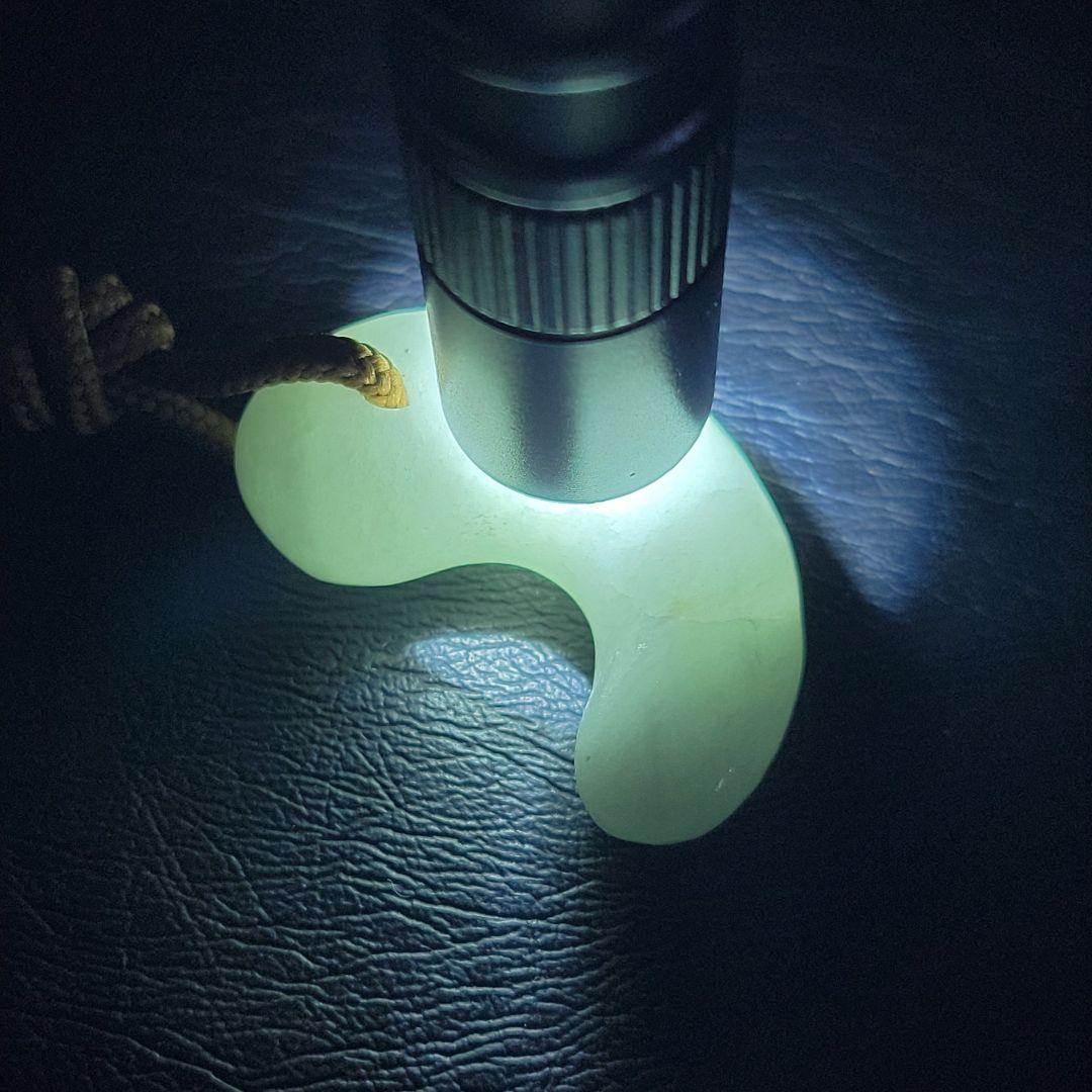 糸魚川翡翠:勾玉　MT0019