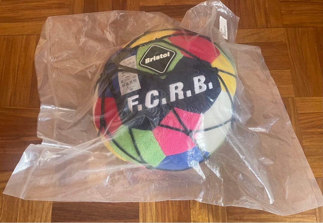 F.C.R.B. マルチカラー クッション