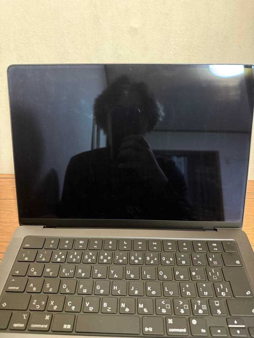 MacBook Pro 14インチ 2024年製 M4/16GB/1TB