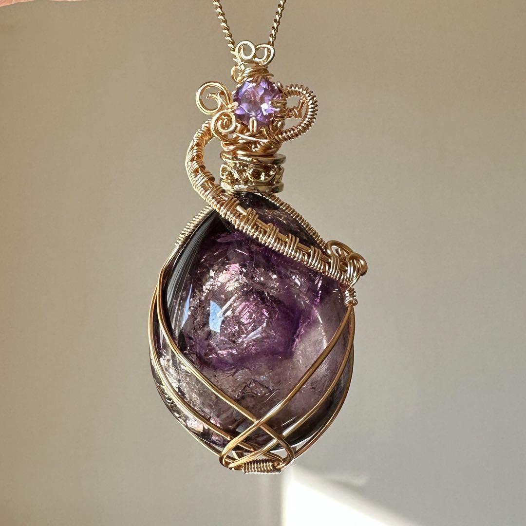【希少】太古の水を内包したアメジストエレスチャルのワイヤージュエリー