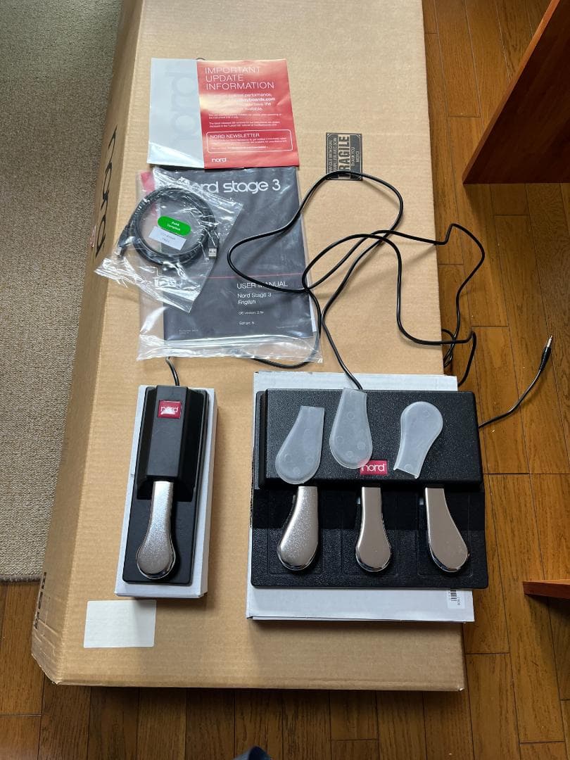Nord Stage 3 88keys（純正3本ペダル付き）