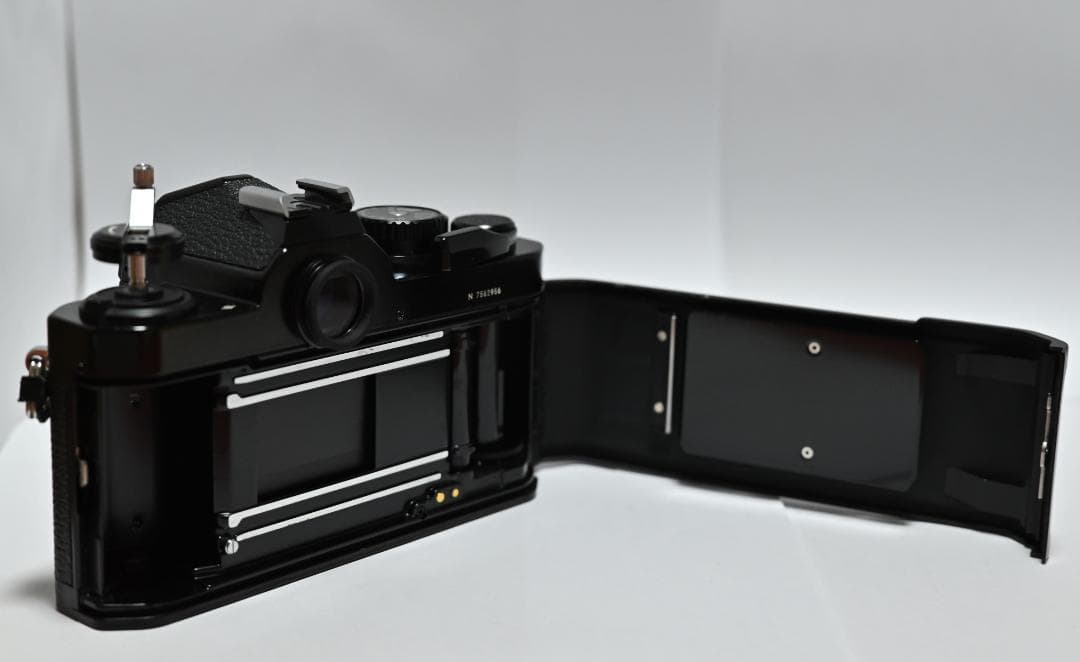 Nikon newFM2 フィルム一眼レフカメラ #7562956
