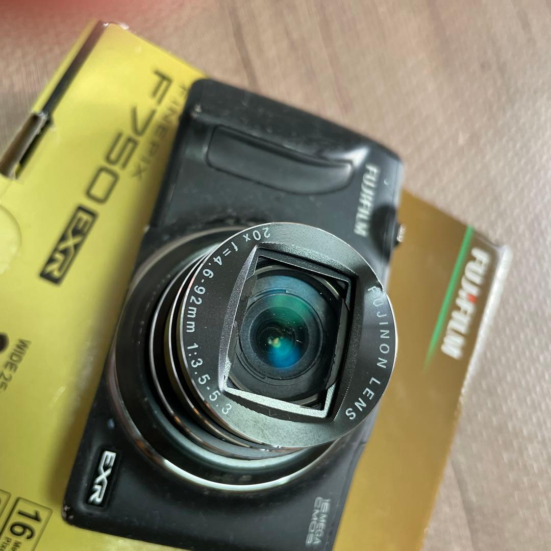 FUJIFILM FinePix F750EXR コンデジ ブラック黒