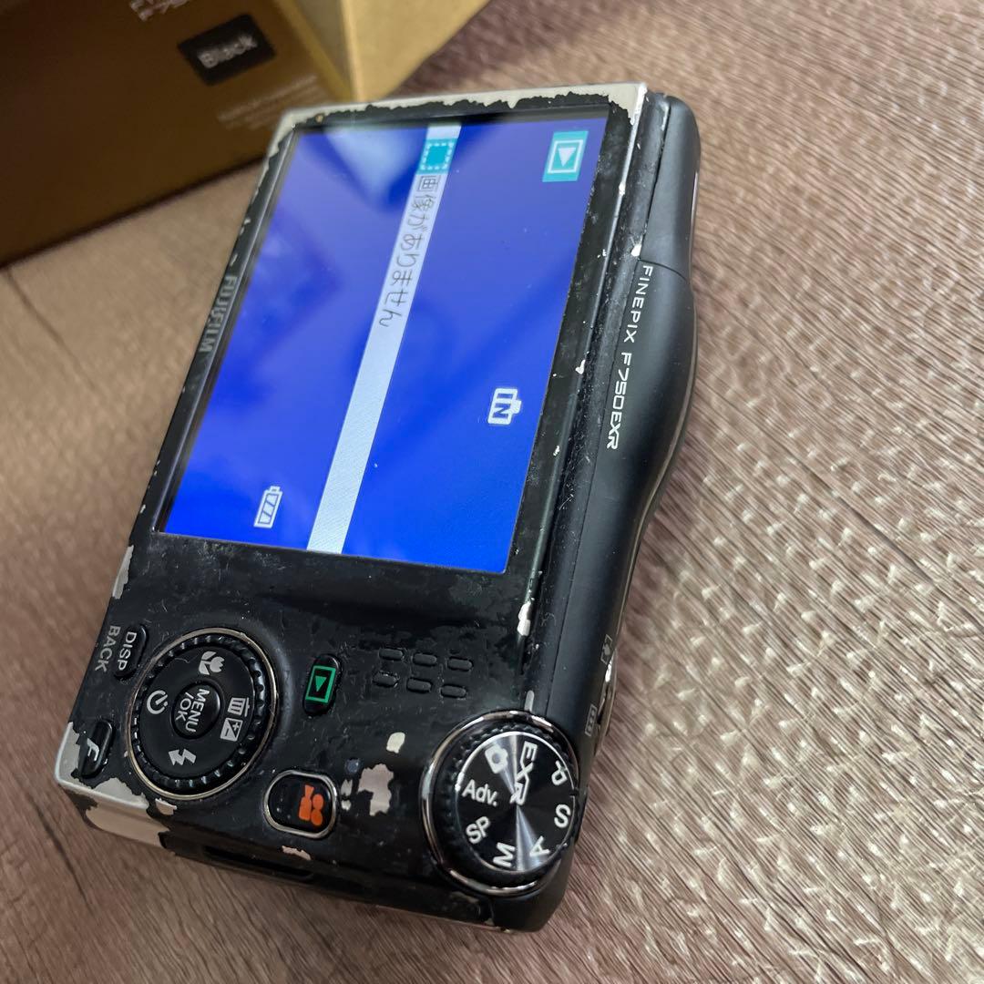 FUJIFILM FinePix F750EXR コンデジ ブラック黒