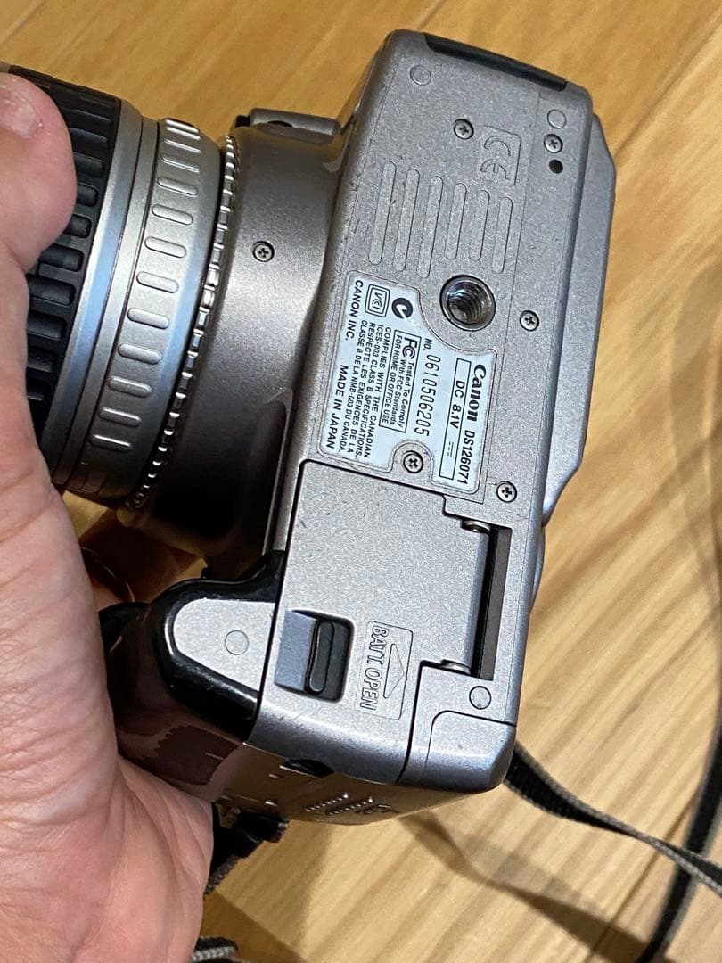 キャノン　kiss digital N 一眼レフペンタックス 28-80 動作品