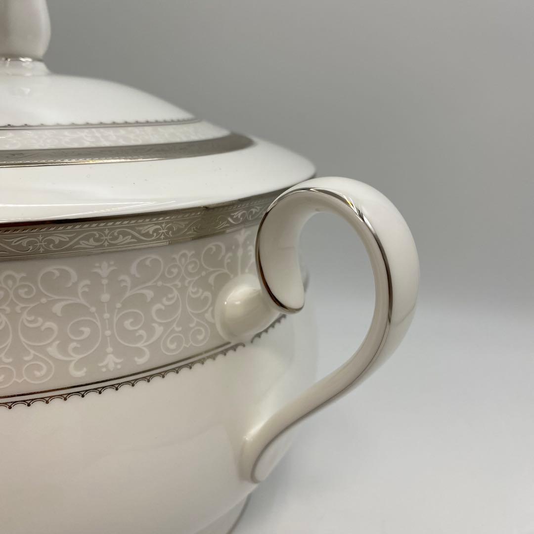 Noritake スープポット 白磁