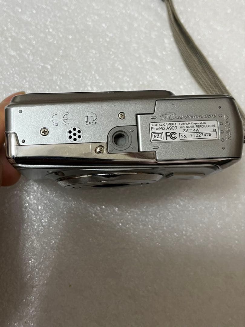 FUJIFILM FinePix A200 9.0メガピクセル動作未確認です