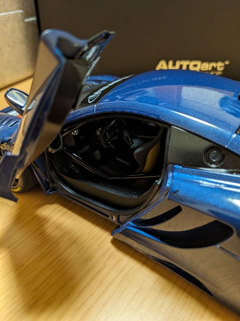 オートアート1/18　マクラーレン 12C GT3