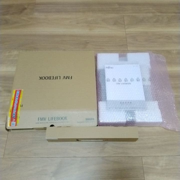 FMV LIFEBOOK AH43/E3(ぽん太)