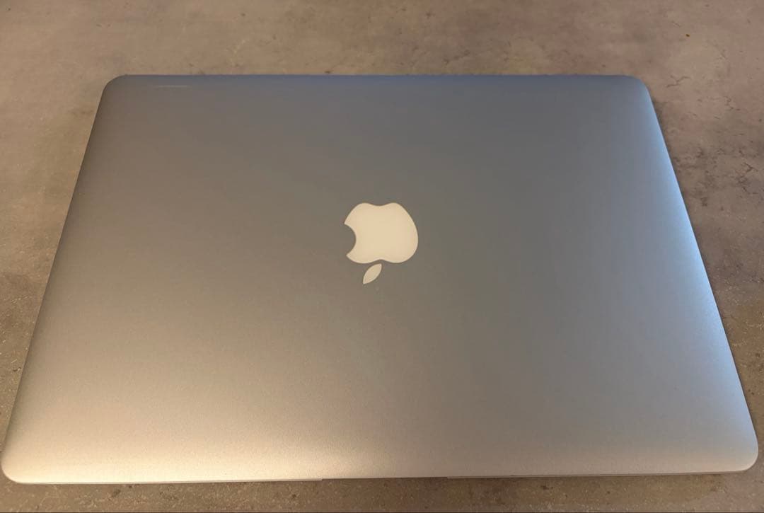 MacBook本体 MacBook Air early 2015 128GB