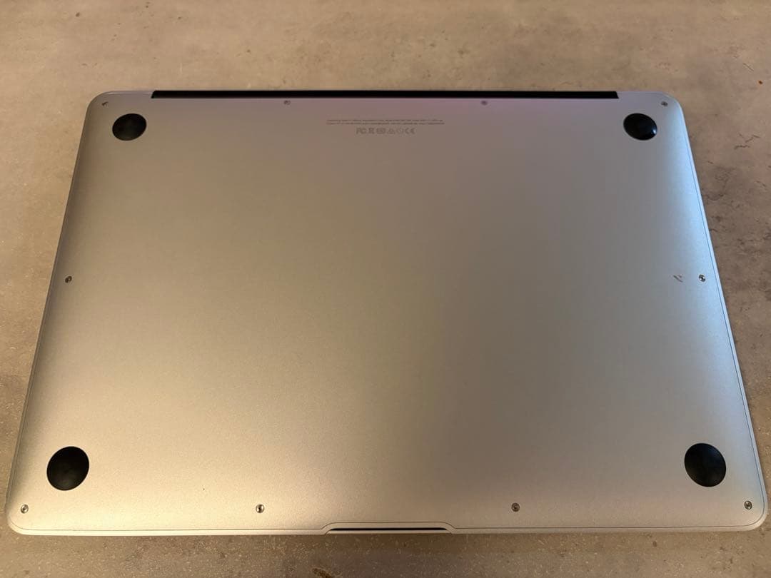 MacBook本体 MacBook Air early 2015 128GB