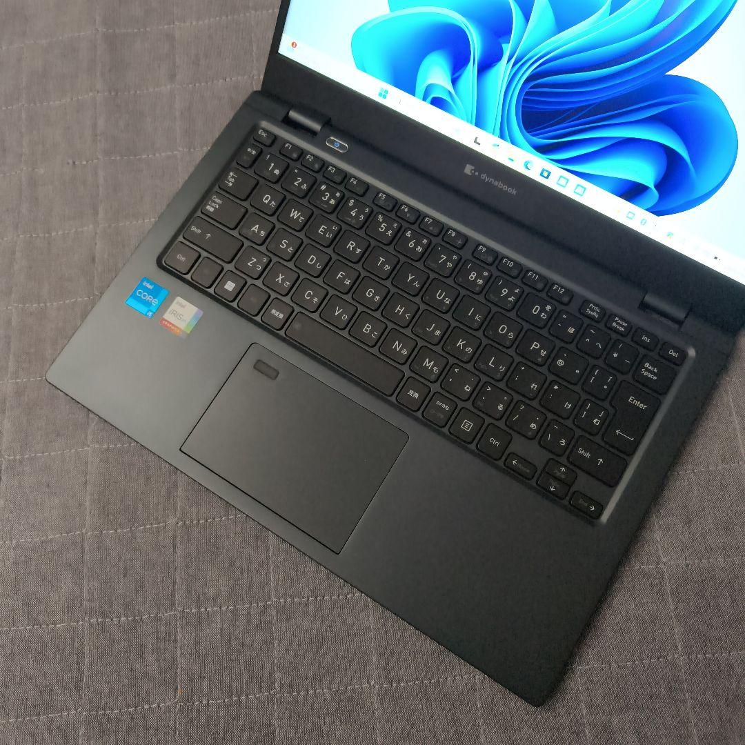 美品 Dynabook 超軽量 驚速 12世代i5 16GB 1TB 33